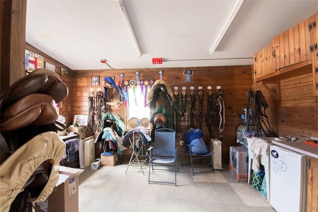 3622 Main Rd, Tiverton, RI 02878 - view of horse barn