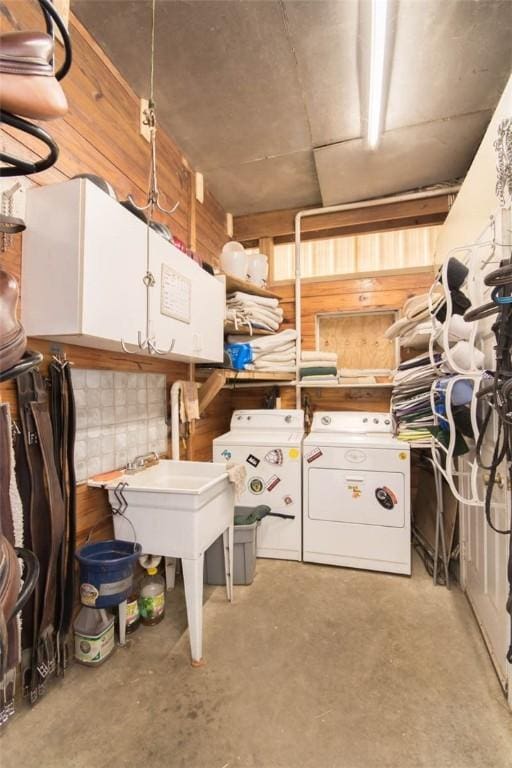 3622 Main Rd, Tiverton, RI 02878 - below grade area with washing machine and dryer