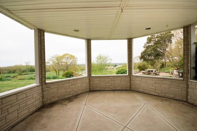 3622 Main Rd, Tiverton, RI 02878 - view of patio