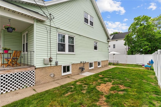 261 Columbus Ave, Pawtucket, RI 02861 - view of back of house