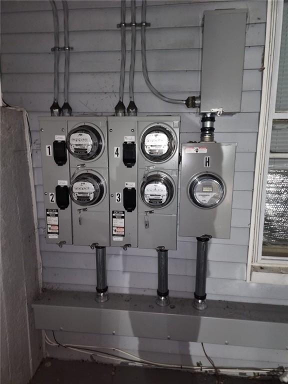 45 Ross St, Woonsocket, RI 02895 - utilities featuring electric meter