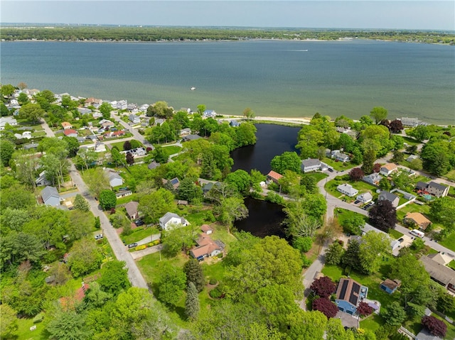 140 Baycliff Dr, Warwick, RI 02818 - aerial view of residential area featuring a nearby body of water