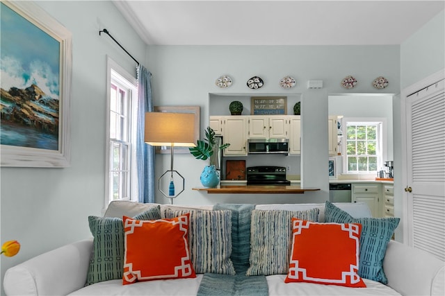 97 Narragansett Ave Unit C4, Newport, RI 02840 - view of living room