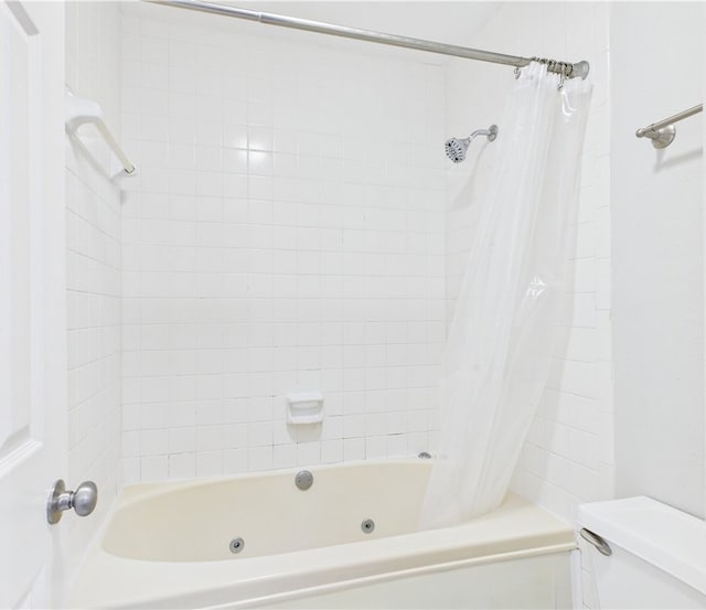 626 Smithfield Rd Unit 909, North Providence, RI 02904 - full bath with a combined bath / shower with jetted tub and toilet