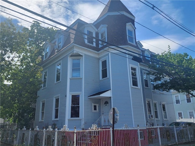 95 Congress Ave, Providence, RI 02907 - victorian home with a fenced front yard