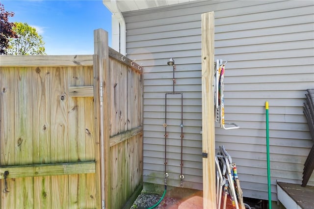 25 Old Pine Rd, Narragansett, RI 02882 - exterior view