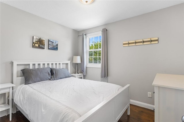 25 Old Pine Rd, Narragansett, RI 02882 - bedroom featuring dark wood-style flooring and baseboards
