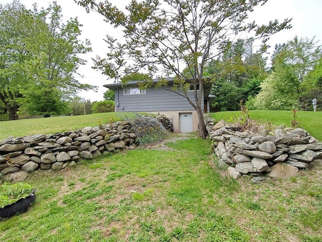 13 Ivy Pl, Lincoln, RI 02865 - view of green lawn