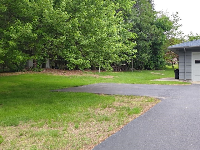 13 Ivy Pl, Lincoln, RI 02865 - view of grassy yard