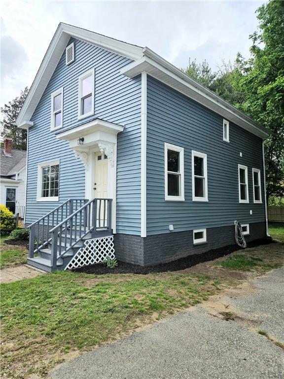 29 Arthur St, Warwick, RI 02888 - view of front of property