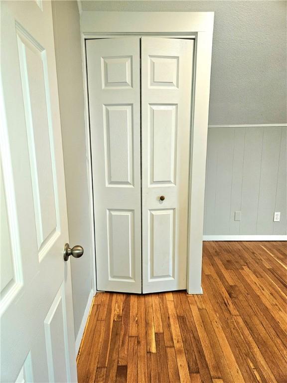 29 Arthur St, Warwick, RI 02888 - detailed view of baseboards and wood finished floors