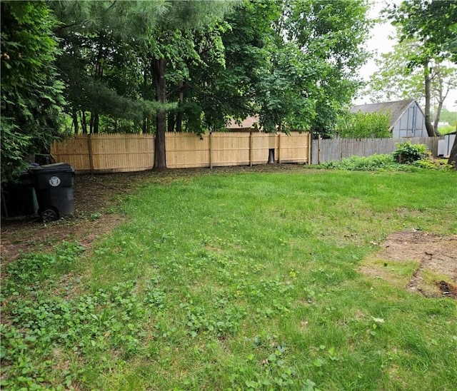 29 Arthur St, Warwick, RI 02888 - view of yard