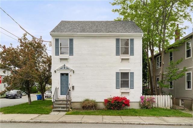 40 Atlantic St, Newport, RI 02840 - traditional-style house featuring entry steps and a shingled roof