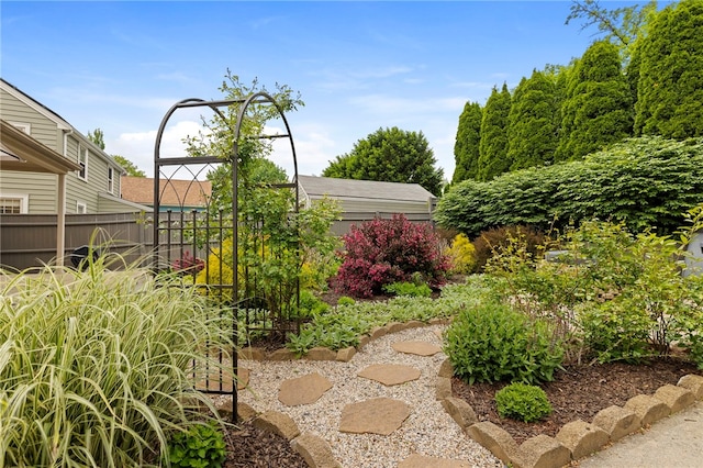 405 Eaton St, Providence, RI 02908 - view of yard
