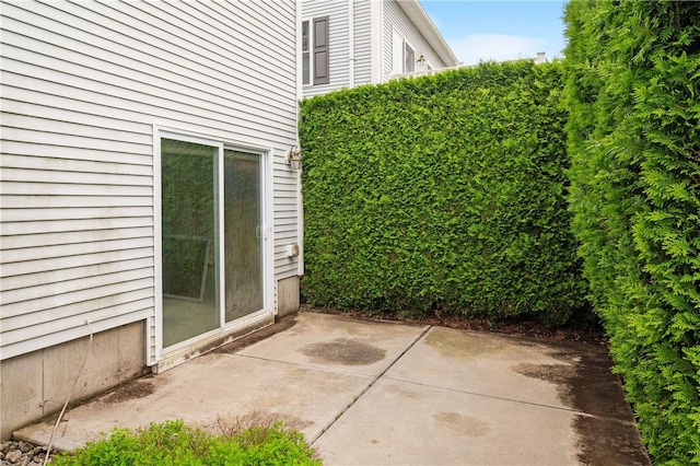 5 Enzo Dr, Coventry, RI 02816 - view of patio