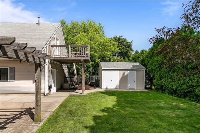 30 First School St, Bristol, RI 02809 - view of grassy yard featuring a patio and a deck