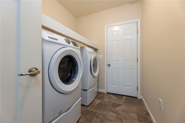 109 Chickadee Ln Unit A24, South Kingstown, RI 02879 - laundry room featuring separate washer and dryer and baseboards