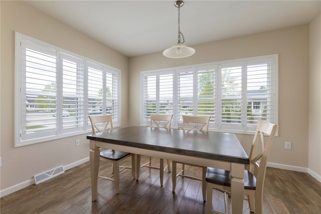 109 Chickadee Ln Unit A24, South Kingstown, RI 02879 - dining area featuring wood finished floors and baseboards