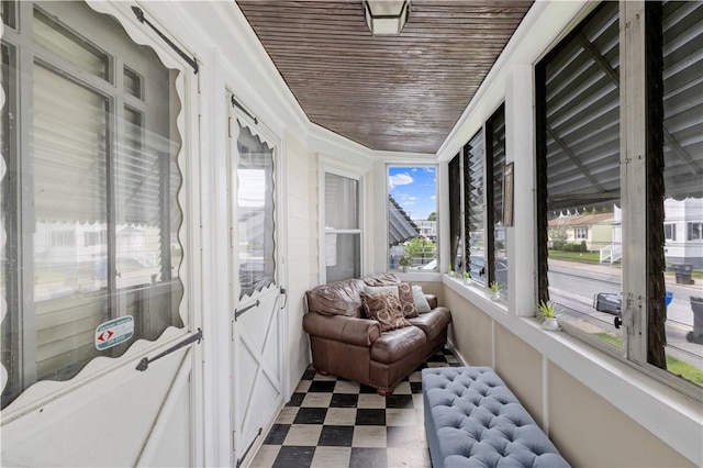 93 Pleasant St, Cranston, RI 02910 - sunroom / solarium with radiator