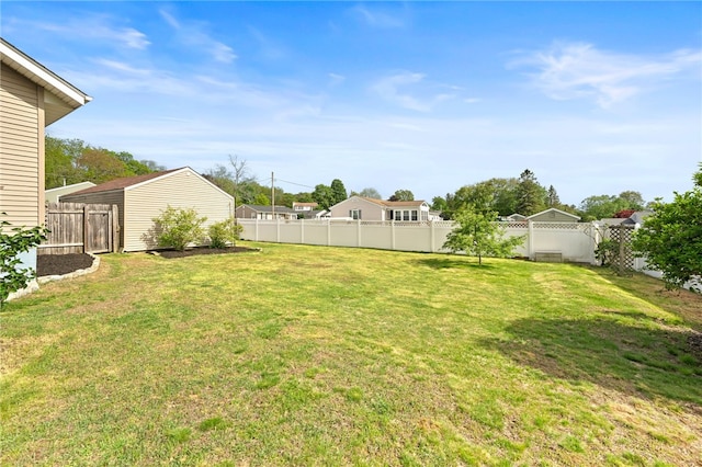 39 Sampson Ave, North Providence, RI 02911 - view of yard
