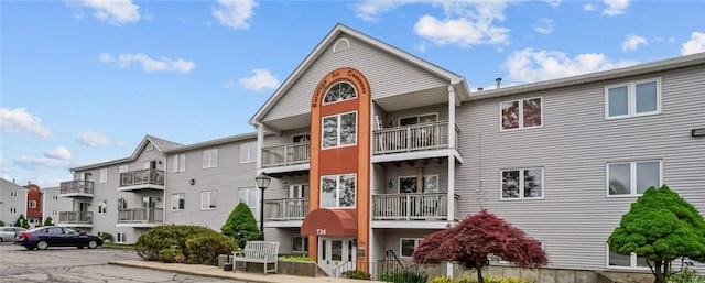 724 Beverage Hill Ave Unit 304, Pawtucket, RI 02861 - view of property