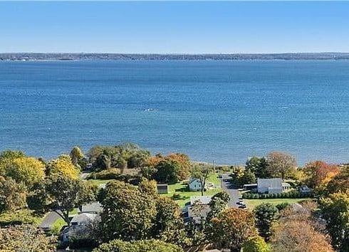 00 Grove Ave, Warwick, RI 02889
