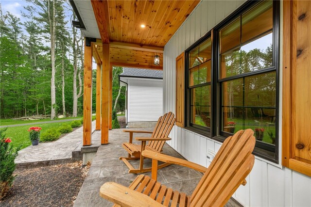 1332 S Rd, South Kingstown, RI 02879 - view of covered porch