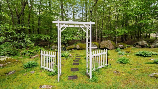 605 Gardner Rd, Exeter, RI 02822 - view of yard