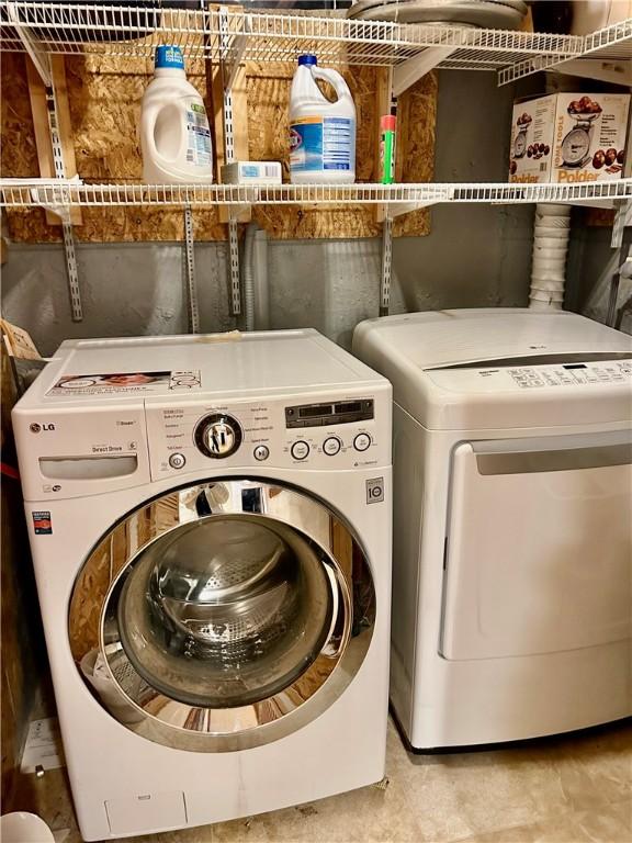 261 John Potter Rd, West Greenwich, RI 02817 - laundry area with independent washer and dryer