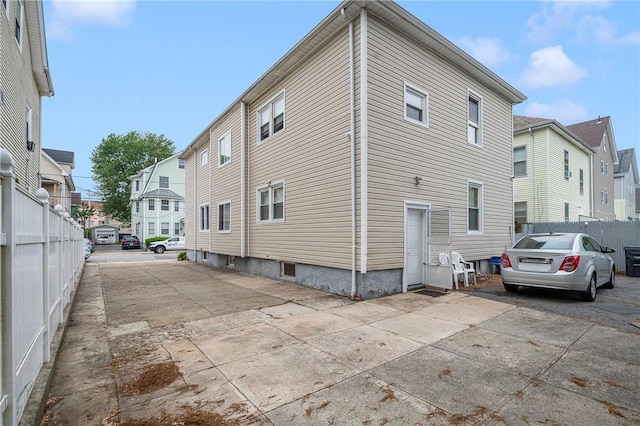 85 Englewood Ave, Pawtucket, RI 02860 - view of side of home with a residential view