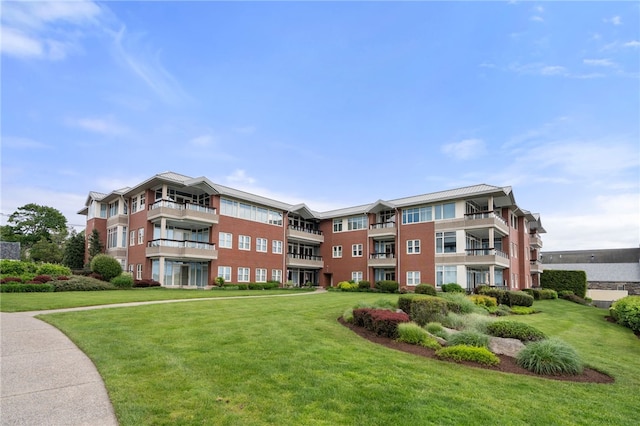 341 Thames St Unit 103, Bristol, RI 02809 - view of apartment building / complex