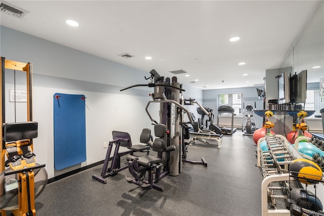341 Thames St Unit 103, Bristol, RI 02809 - exercise room with recessed lighting