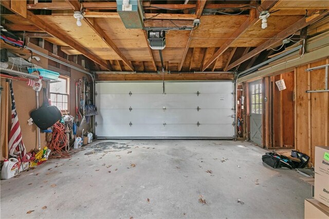 1 Pine Ln, Warren, RI 02885