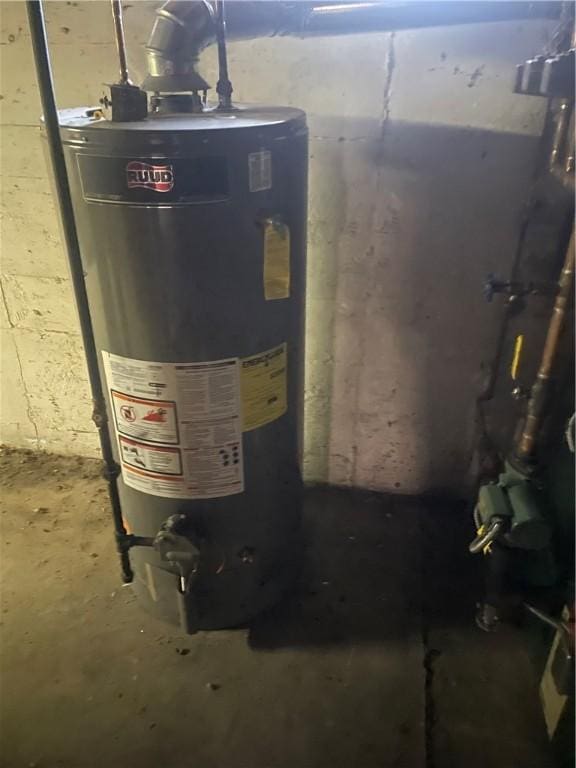 80 Frontier Rd, Warwick, RI 02889 - utility room with water heater