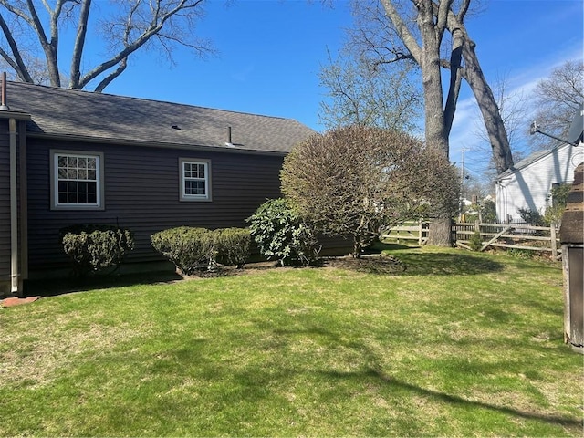 80 Frontier Rd, Warwick, RI 02889 - view of yard