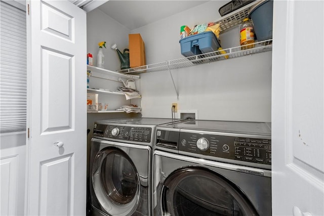121 W Shore Dr, Exeter, RI 02822 - washroom with washer and dryer