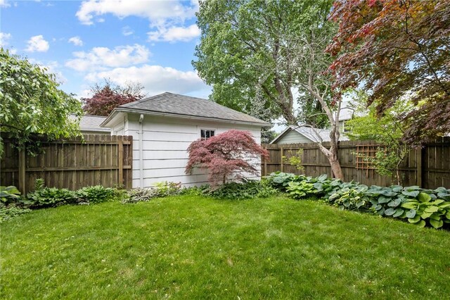 77 Friendly Rd, Cranston, RI 02910 - view of yard