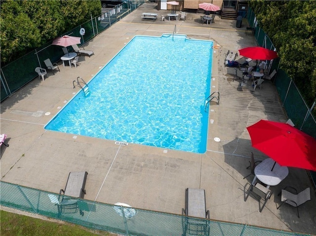 510 Child St Unit 105B, Warren, RI 02885 - community pool with a patio area and entry steps