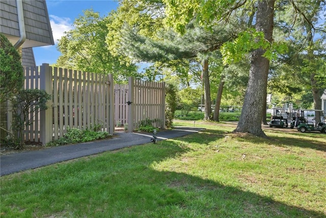 18 Caddy Rock Rd Unit C, North Kingstown, RI 02852 - view of yard