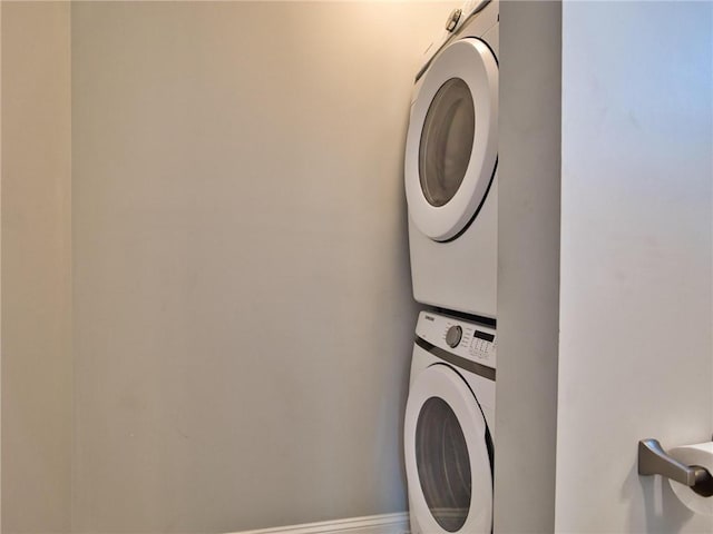 24 Seaspray Way, Little Compton, RI 02837 - laundry area featuring estacked washer and dryer