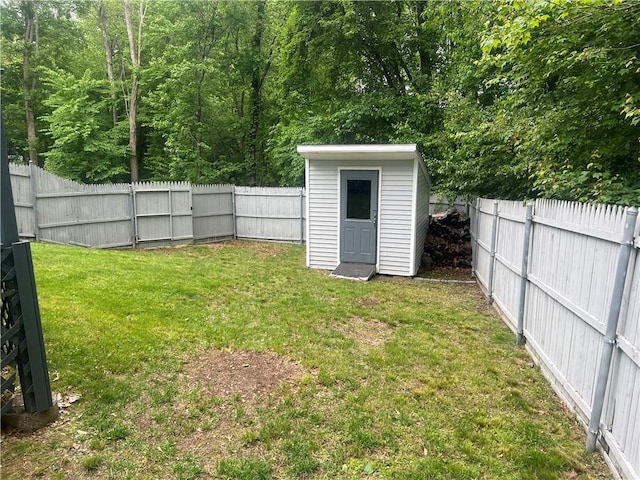 54 Polk Rd, Warwick, RI 02889 - view of yard