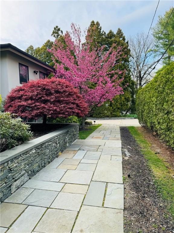 20 Woodland Ter, Providence, RI 02906 - photo 3