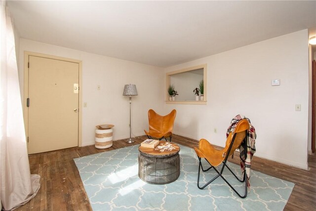 70 Carroll Ave Unit 510, Newport, RI 02840 - living area with wood finished floors and baseboards