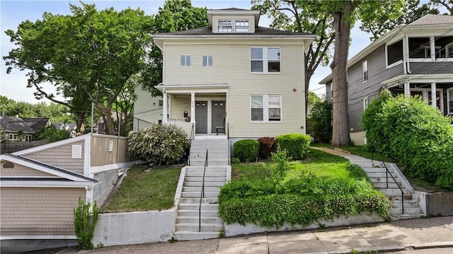 23 Auburn St, Pawtucket, RI 02860 - traditional style home featuring stairs