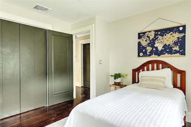 101 Knollwood Ave, Cranston, RI 02910 - bedroom with dark wood-style flooring and a closet
