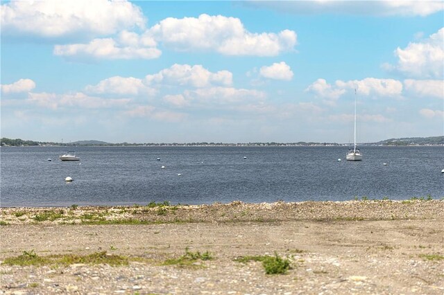 142 Ferreira Ave, Portsmouth, RI 02871 - photo 44