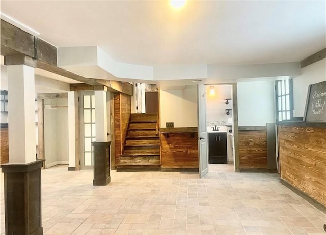 21 Baldwin Rd, Warwick, RI 02886 - lobby with stairs
