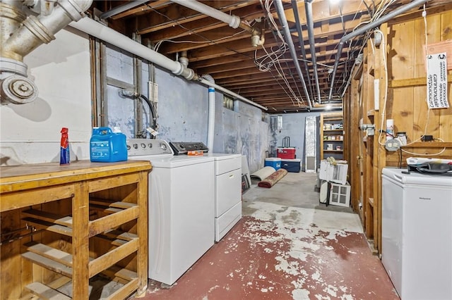 199 Vaughn Ave, Warwick, RI 02886 - unfinished below grade area featuring washing machine and dryer