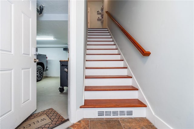 3976 Post Rd, Warwick, RI 02886 - view of stairway