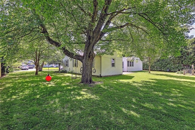 9 Roberta Dr, Barrington, RI 02806 - view of green lawn